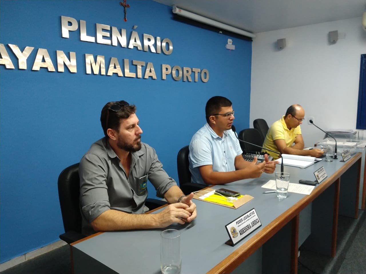 Imagem da notícia: Legislativo cobra informações sobre obras de responsabilidade da prefeitura
